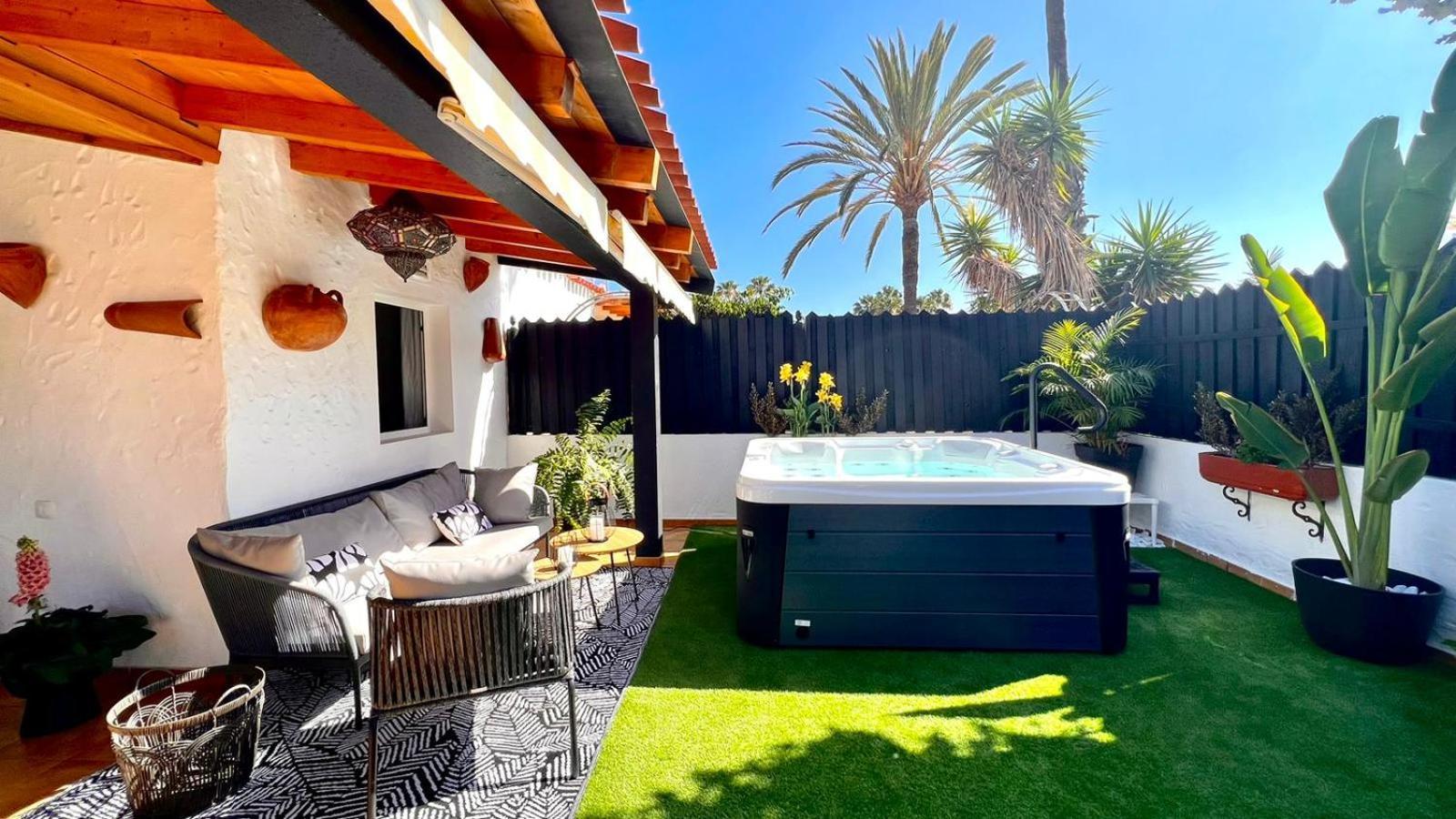 Oasis Beach Holiday Home With Jacuzzi Playa del Ingles  Exterior foto